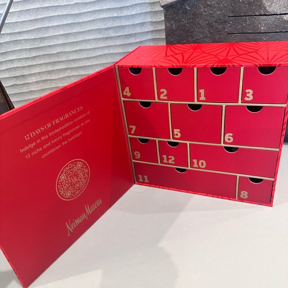 Empty calendar box from Neiman Marcus luxury beauty advent storage boxes - Picture 1 of 5